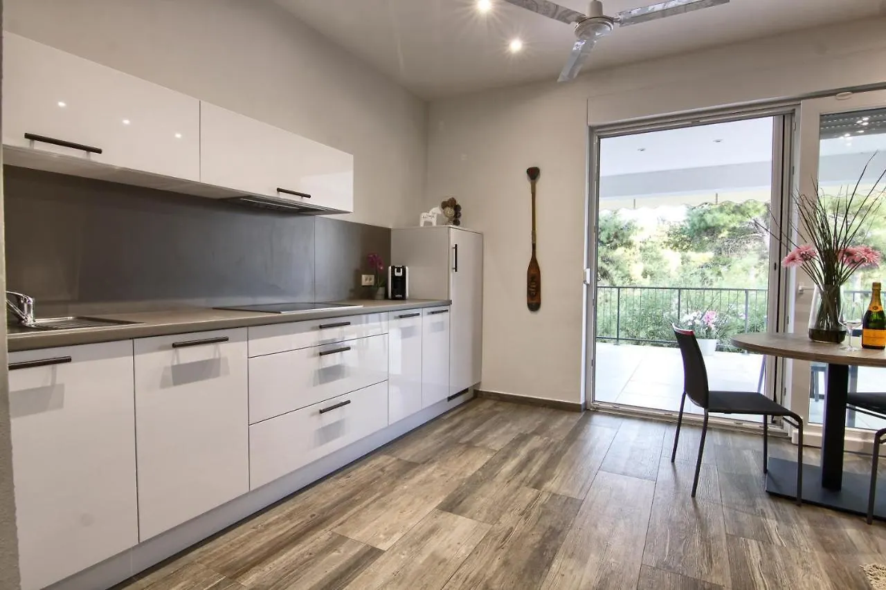 Hd Beach House II Pakostane